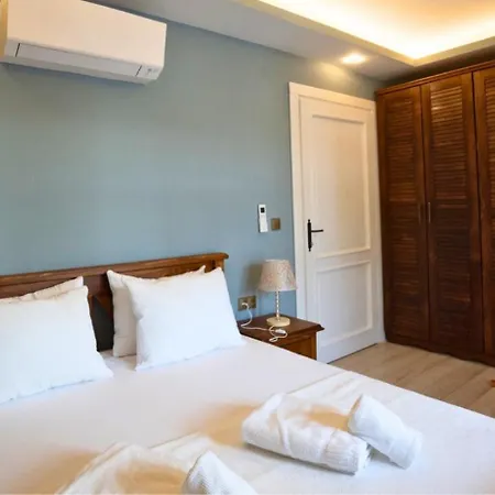 Marmaris Camli Mahallesinde Luex Dizayn Edilmis Luxury Hotel
